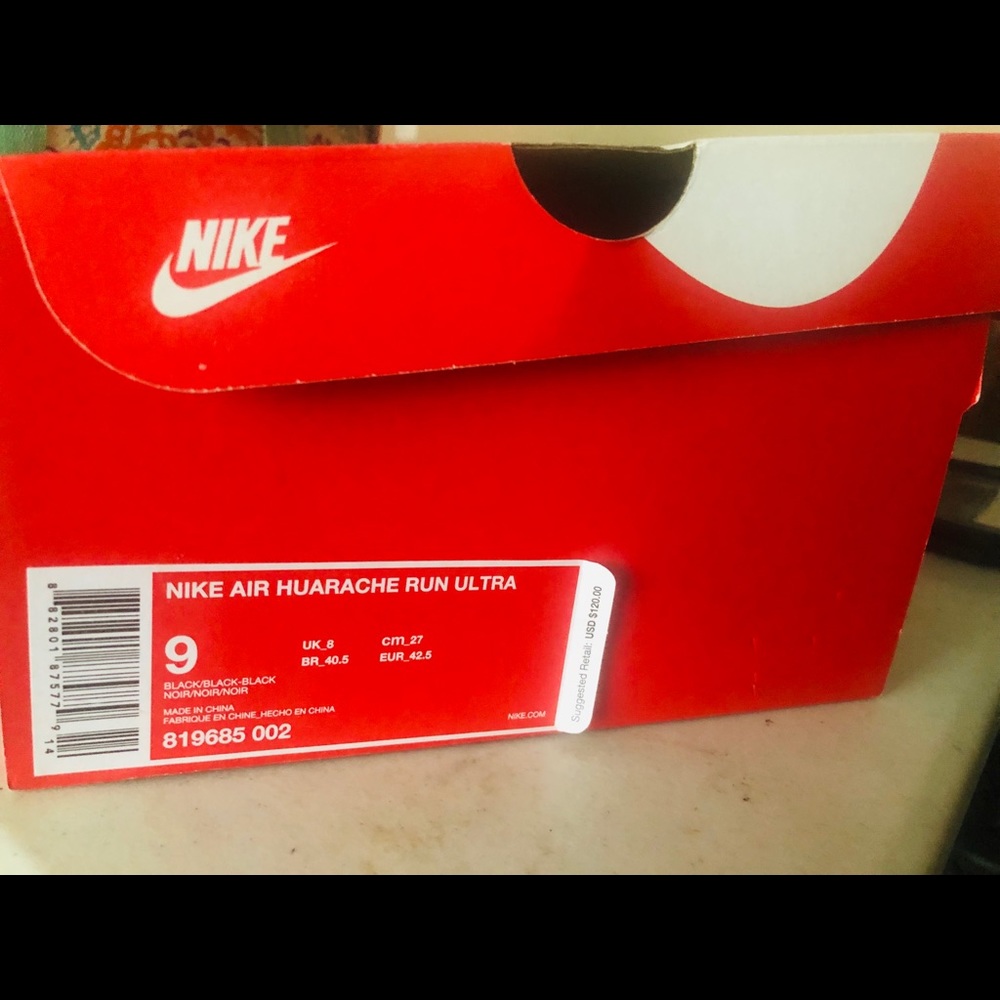 Nike Air Hurache Run Ultra - USED - Men 9